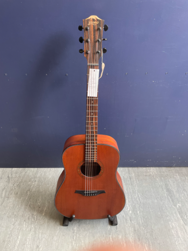 Bromo BAT1M guitar with Mahogany top (Acoustic) - £165