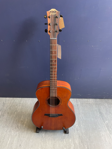 Bromo Tahoma Auditorium BAT2M Guitar with solid mahogany top (Acoustic) - £165