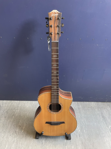 Bromo BAR5CE guitar with solid spruce top (Electro Acoustic) - £395