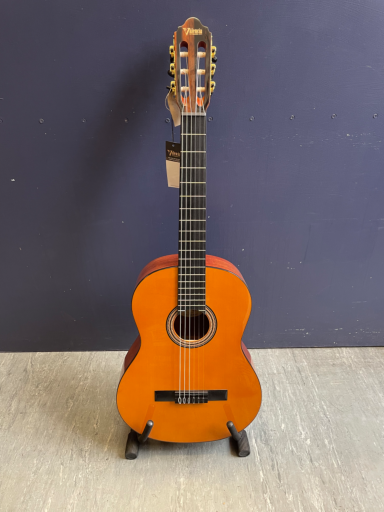 Valencia VC264 Guitar with Sitka Spruce Top (4/4 Size) - £114.00